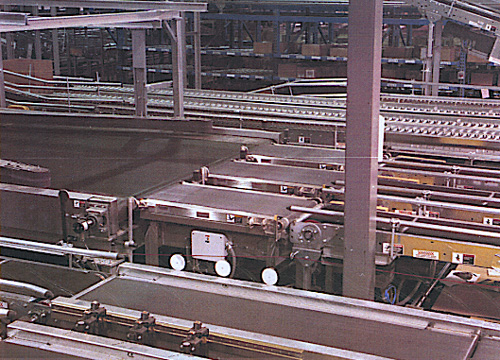 Conveyor product movement
